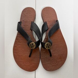 Women’s Tory Burch Thora Black Tan Leather
Flip Flop Summer Sandals SZ 10